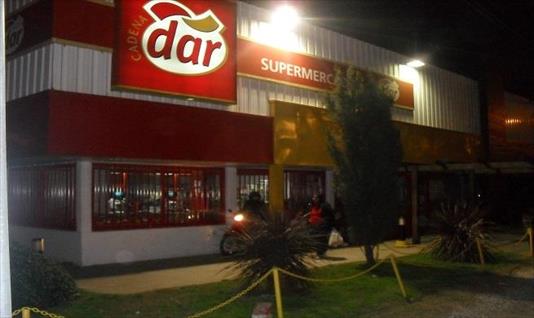 Funes: Violento robo a supermercado