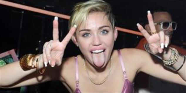 Miley Cyrus cantará mañana en GEBA y exigió excentricidades 