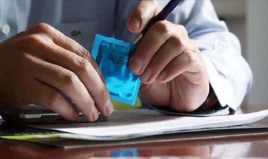 Se desarrolló un preservativo que desactiva VIH