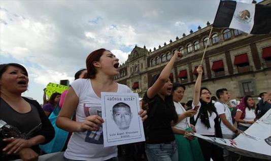 El presidente de México presentó un plan de 10 medidas por Ayotzinapa